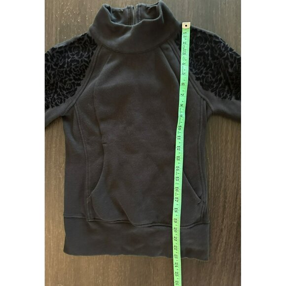 Lululemon Black Floral Flock Pullover Sweatshirt W3AXQS Size 2 - Picture 6 of 7